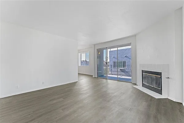 1175 E. Ocean Blvd