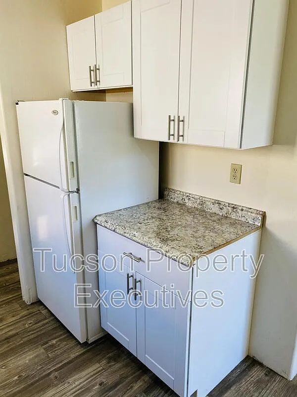 2 bed, 2.0 bath, 1400 sqft, $1,300 — Photo 3