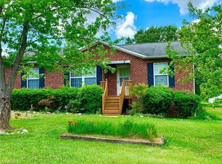 605 Rosecrest Dr, High Point, NC 27260