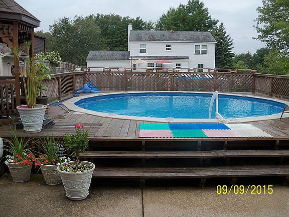4th image of 8940 Sassafras Cir