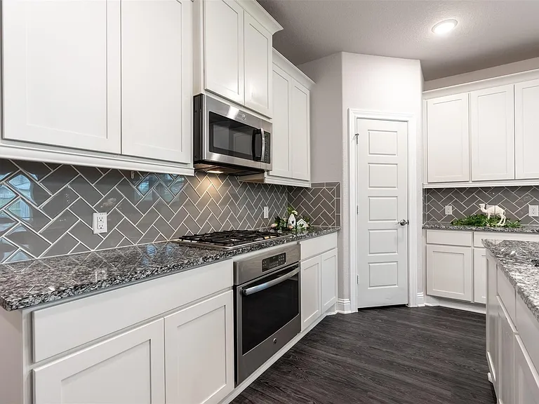 16611 Highland Country Dr — Photo 11
