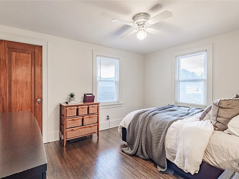 90 Elmcroft Rd — Photo 35