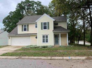 423 E Laurelwood Ct, Bloomington, IN 47401