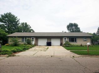 1747 1749th Gdn, Janesville, WI 53545