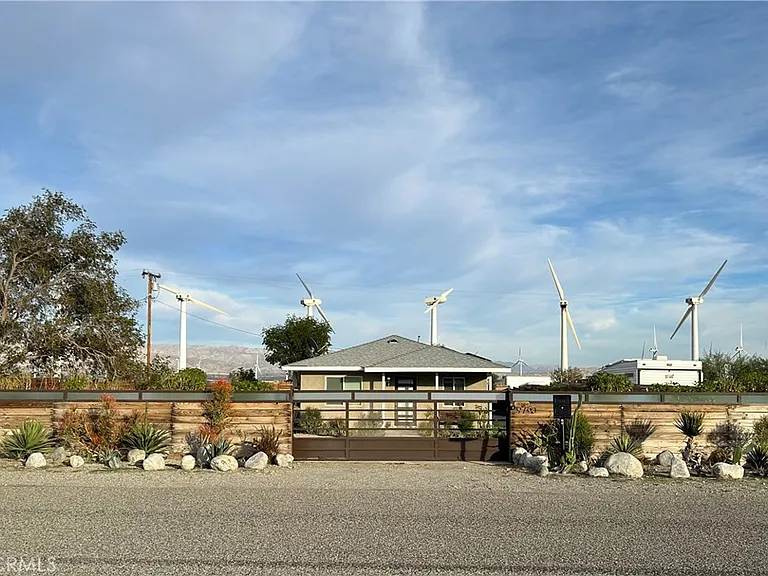 19790 Cooper Rd — Photo 1