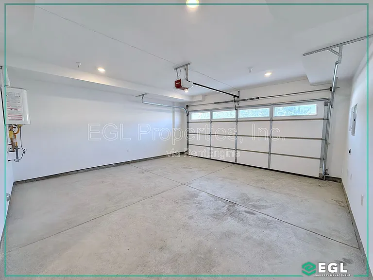10501 Buford Ave #E — Photo 18