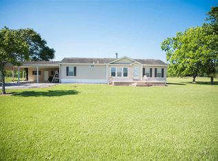 229 Baker Rd, Winnie, TX 77665
