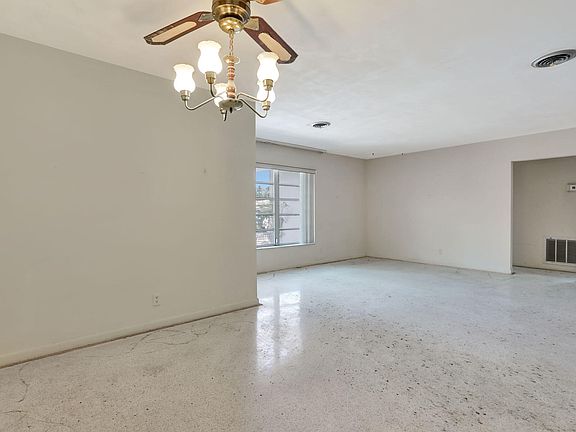 4th image of 2210 NE 40th Court