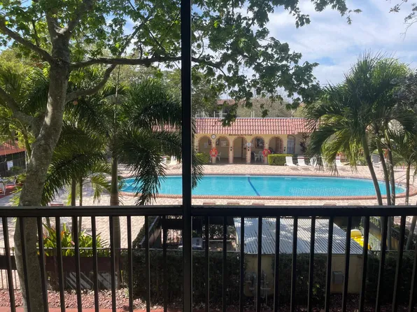 257 S Cypress Road #428, Pompano Beach, FL 33060