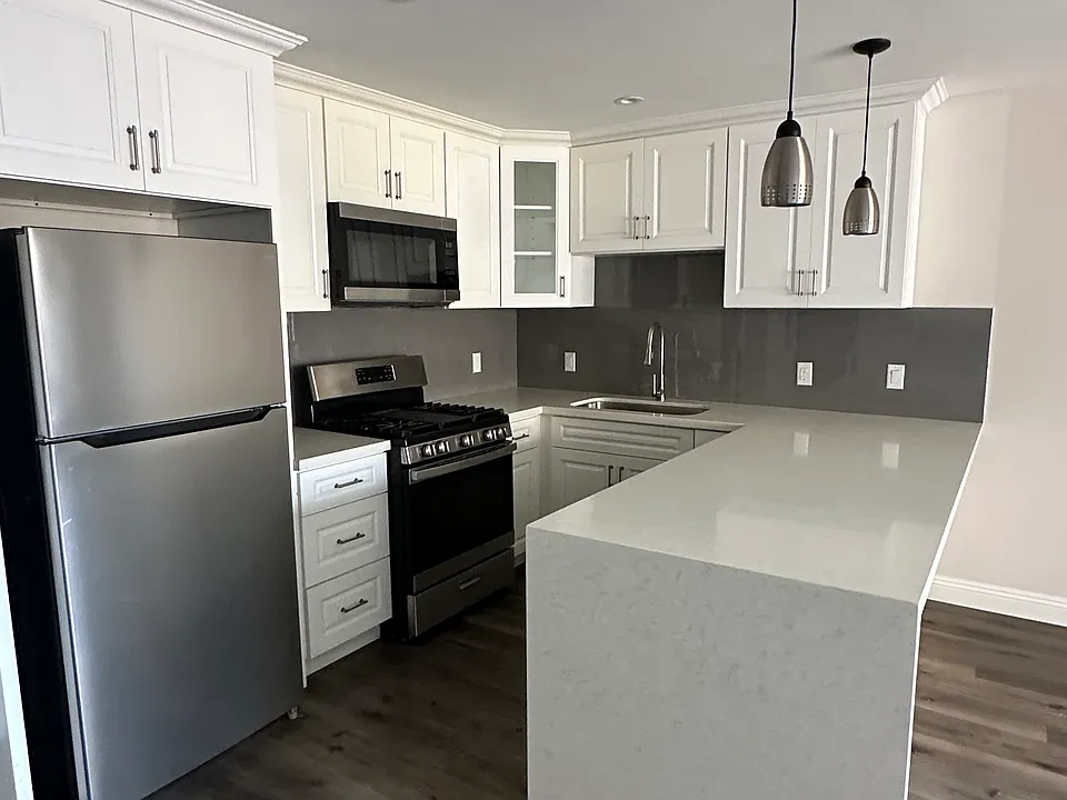 160 S Occidental Blvd #1