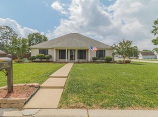 800 Dartez Dr, New Iberia, LA 70563