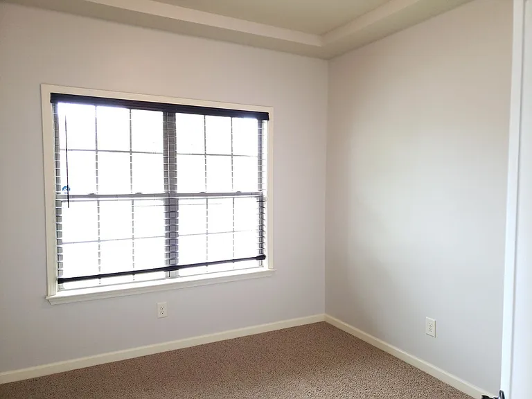 1394 Raven Rd — Photo 17