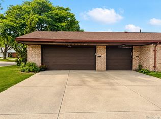 11797 Meadow Lane Dr, Warren, MI 48093