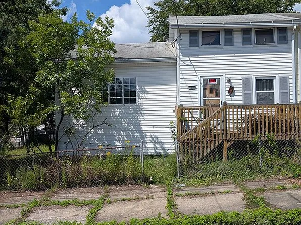 5 W Ruddle St, Coaldale, PA 18218