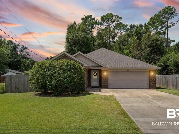 641 S Pine St, Foley, AL 36535