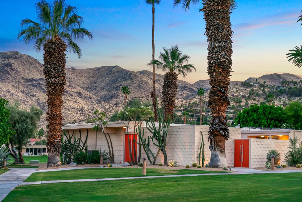133 Desert Lakes Drive 2