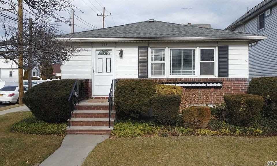 1st image of 1786 Atherton Ave