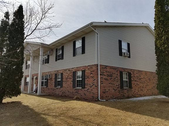 2nd image of 2228 Sylvan Way Unit 8