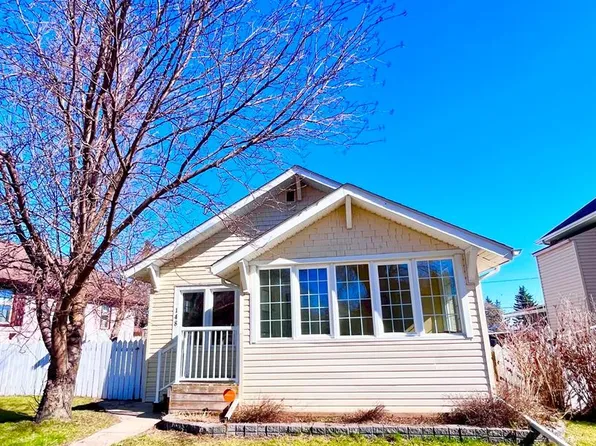 148 21st STREET E, Prince Albert, SK S6V 1M1