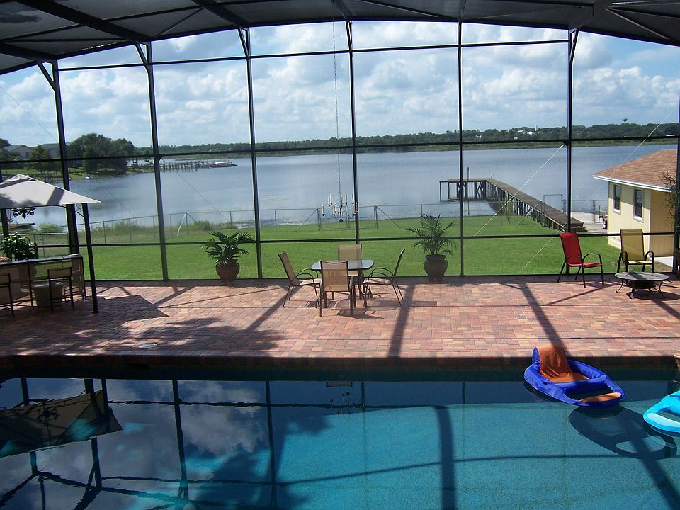 2nd image of 734 Lake Hiawassee Dr