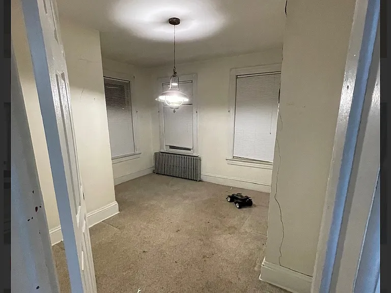 16 Prairie Ave #3 — Photo 5