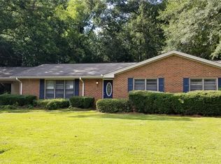 3621 Robert E Lee Dr, Millbrook, AL 36054