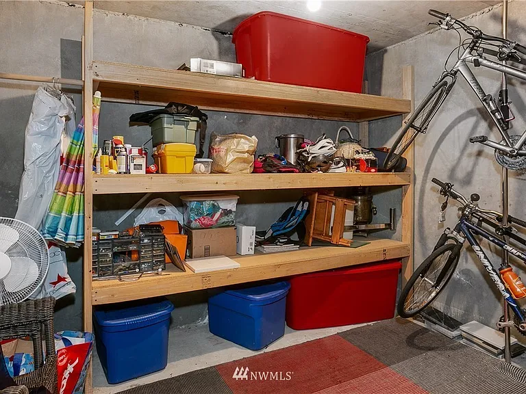 2312 W Boston St #301 — Photo 22