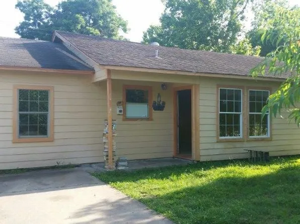 909 Rittenhouse St, Houston, TX 77076