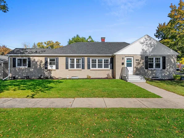 1132 Minahan St, Green Bay, WI 54303