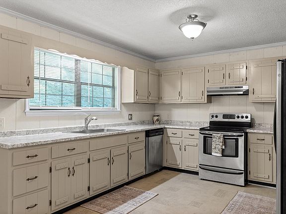 4th image of 87 Belree Rd
