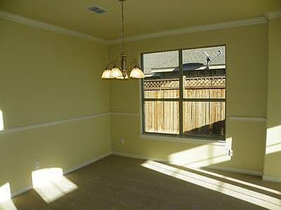 3rd image of 2608 York Ave