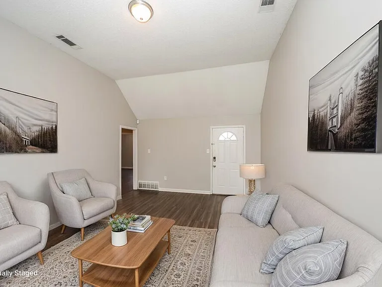 7571 Spring Morning Ct — Photo 3