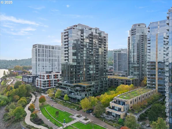 841 SW Gaines St Unit 1308, Portland, OR 97239