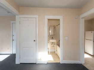 412 W 33rd St APT 13, Kansas City, MO 64111