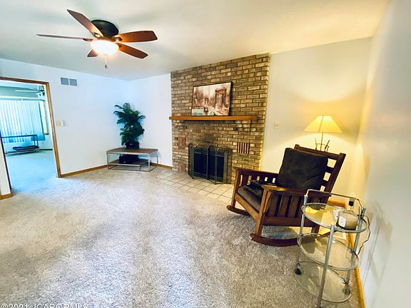 4th image of 1608 Paddlewheel Cir