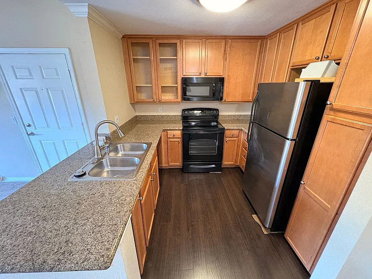 1020 La Terraza Cir #306 — Photo 12
