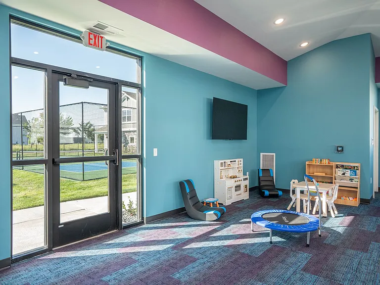 Gateway Court Townhomes — Photo 8