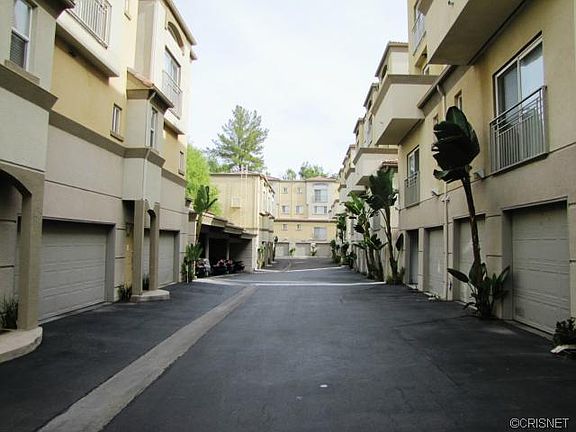 3rd image of 5220 Premiere Hills Cir APT 223