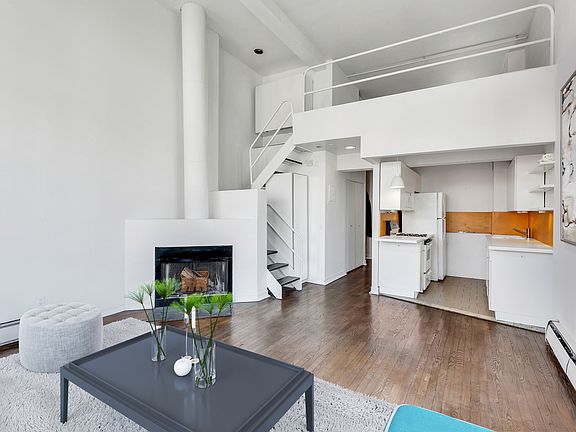 3rd image of 226 E 2nd St APT 6B