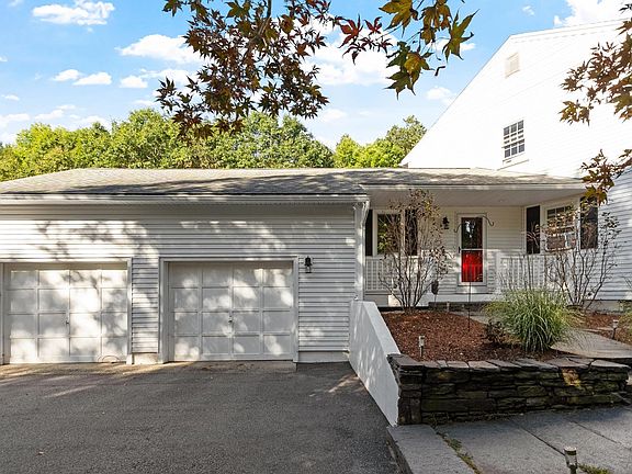 4th image of 63 Darling Road