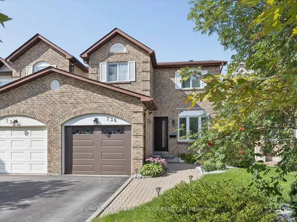 736 Stonepath Cir, Pickering, ON L1V 3T1
