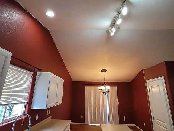 4th image of 7323 Bentwater Dr