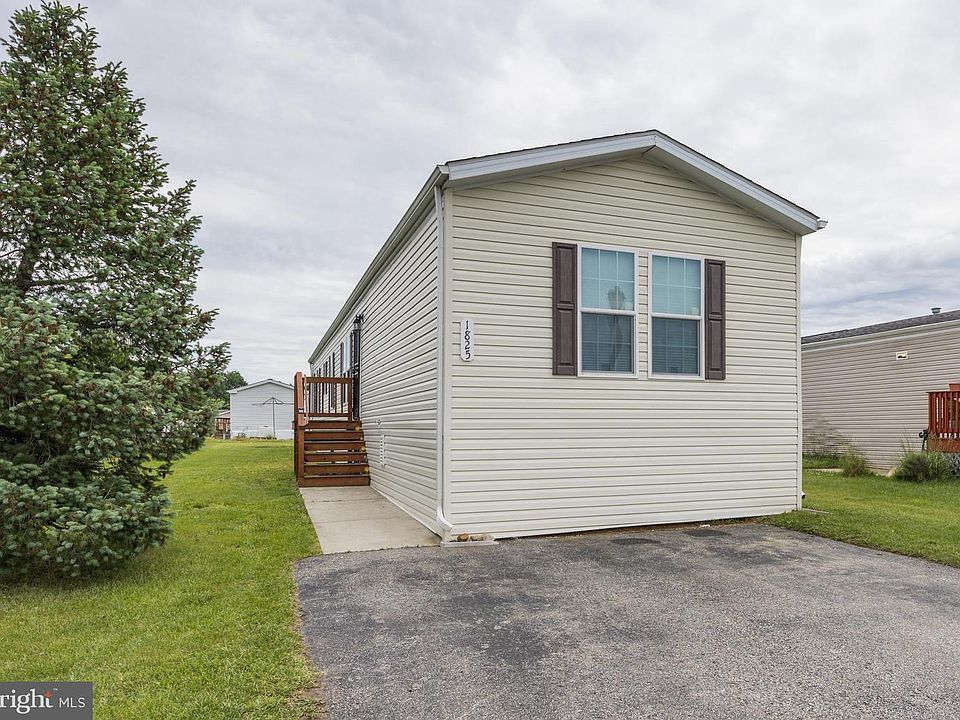 1st image of 1825 Sonya Way #594