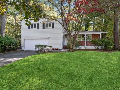 25 Wood Hollow Lane, New Rochelle, NY, 10804