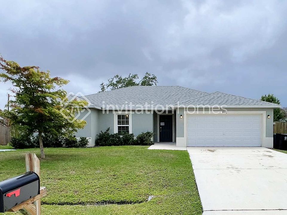1st image of 832 SE Starflower Ave