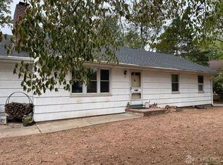 18 Dublin Rd, Pennington, NJ 08534