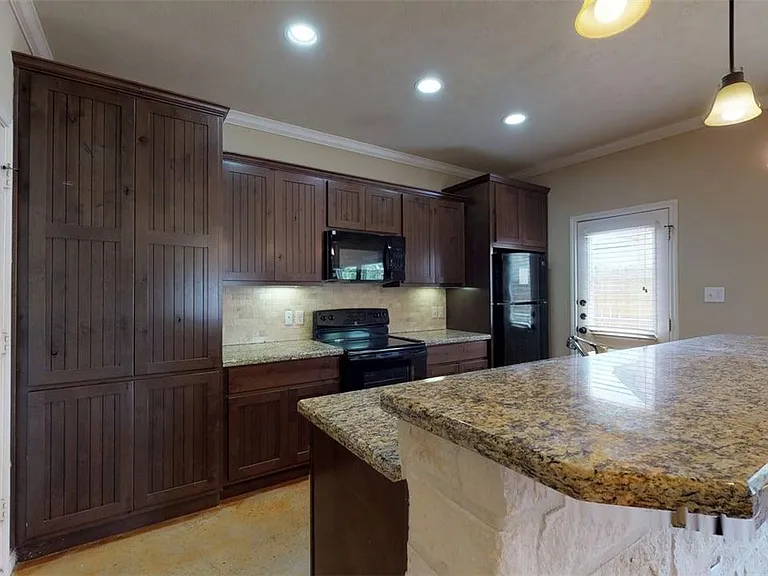 3416 Cullen Trl #A — Photo 3