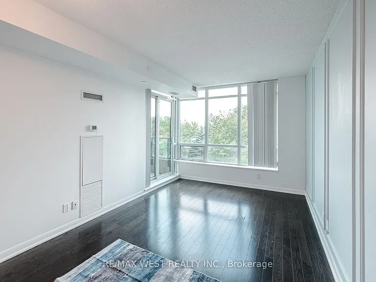 215 Sherway Gardens Rd #212 — Photo 15
