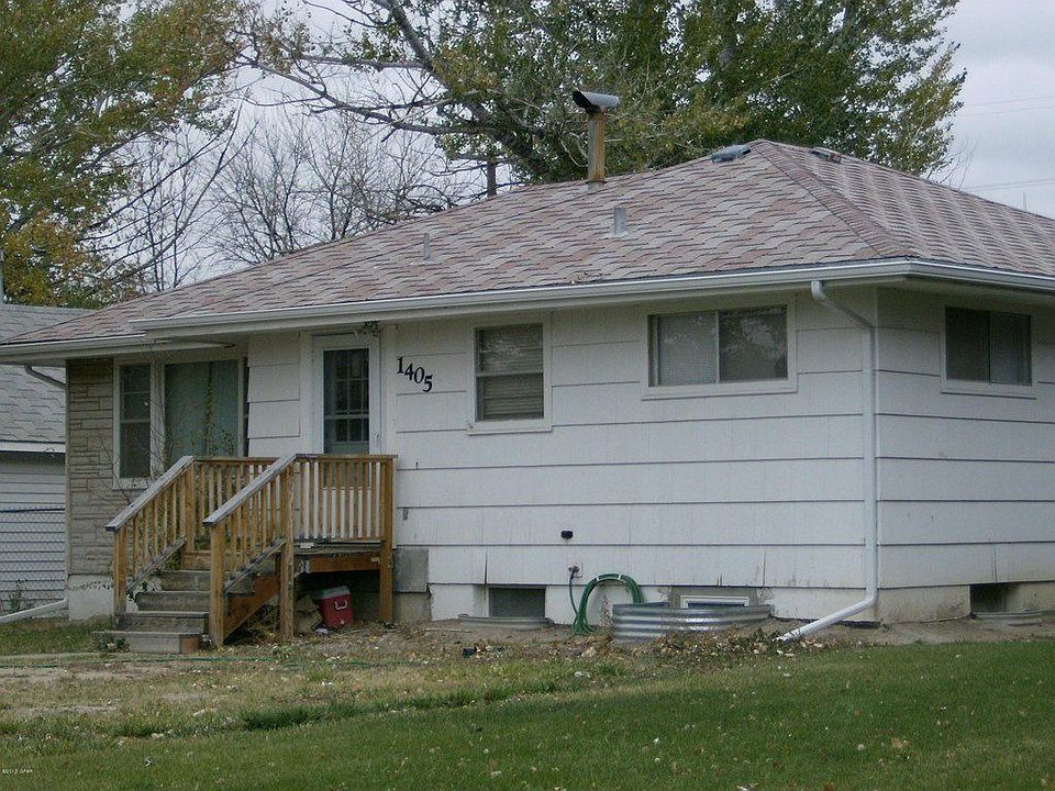 2nd image of 1405 6th Ave NW