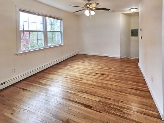 3rd image of 14 Church St APT E